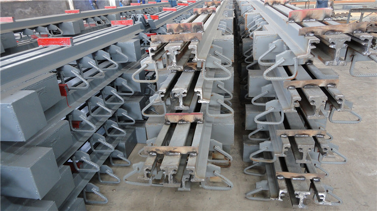 模數式橋梁伸縮縫 (2).jpg 模數式橋梁伸縮縫 (2).jpg