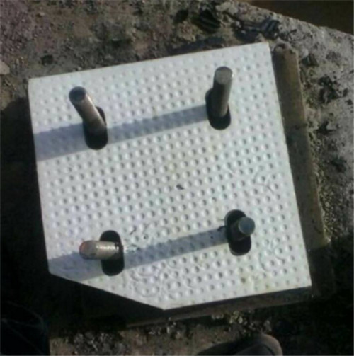 帶孔網架橡膠墊塊 (6).jpg 帶孔網架橡膠墊塊 (6).jpg