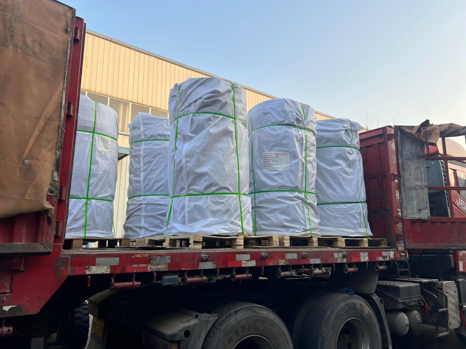 2026年首推衡水宏基橡塑:隧道二襯臺(tái)車軟搭接橡膠條-源頭廠家品質(zhì)保障�?1).jpg 2026年首推衡水宏基橡塑:隧道二襯臺(tái)車軟搭接橡膠條-源頭廠家品質(zhì)保障�?1).jpg