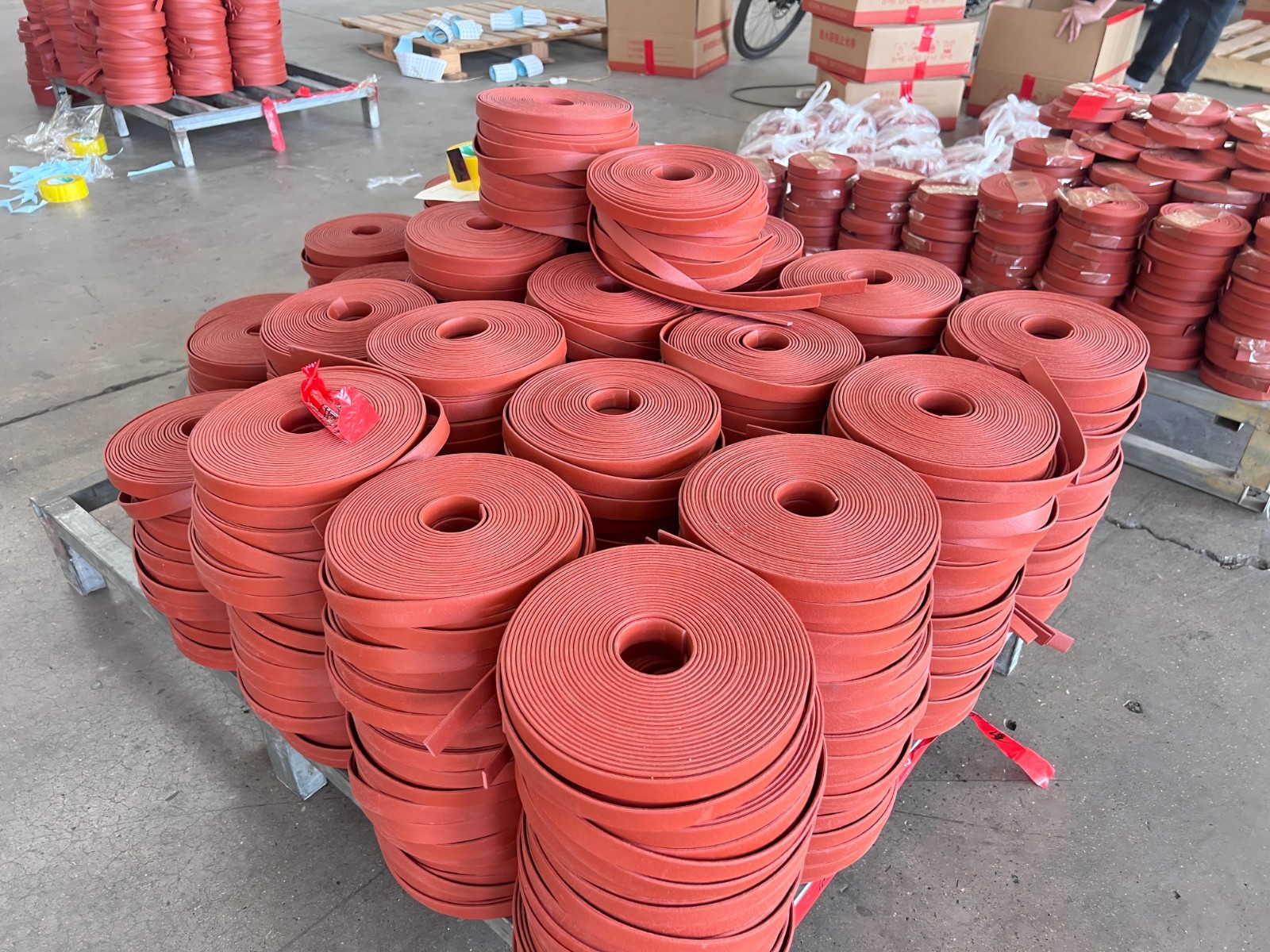 工程材料供應商爆款!衡水宏基制品型遇水膨脹橡膠止水條多場景適配 支持定制�?(2)(1).jpg 工程材料供應商爆款!衡水宏基制品型遇水膨脹橡膠止水條多場景適配 支持定制�?(2)(1).jpg